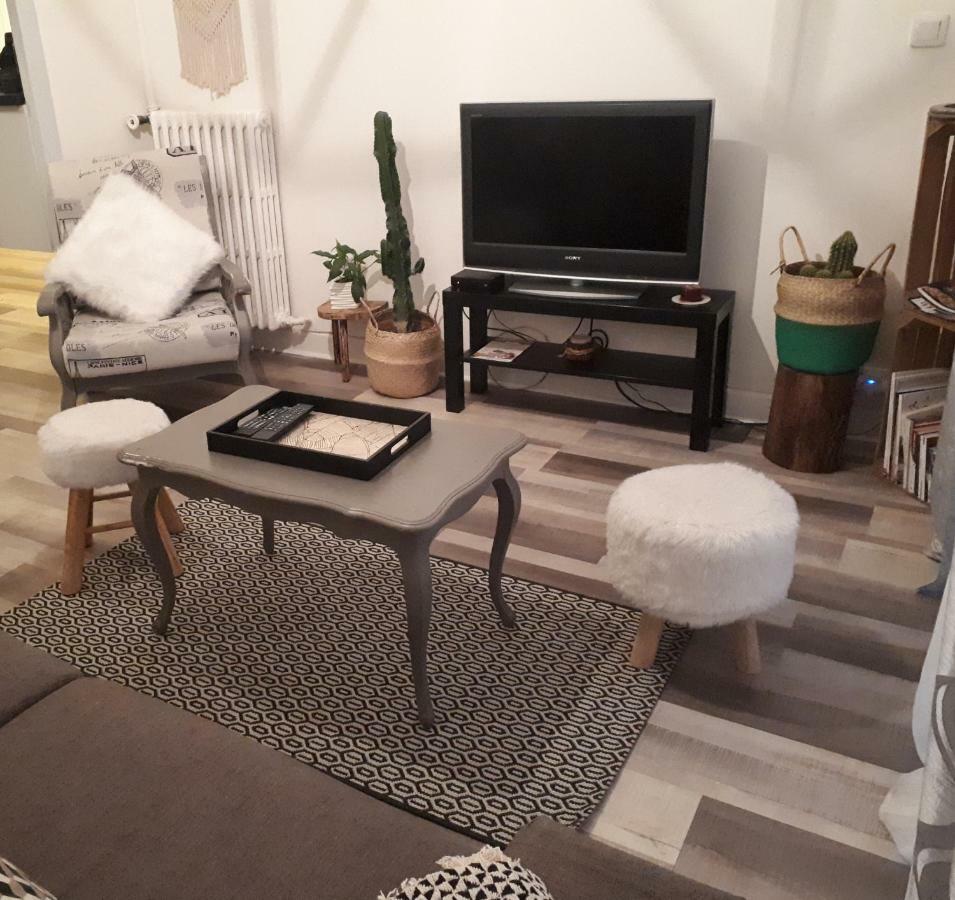 Apartment F3 Quartier Valrose , Proche De La Liberation !!